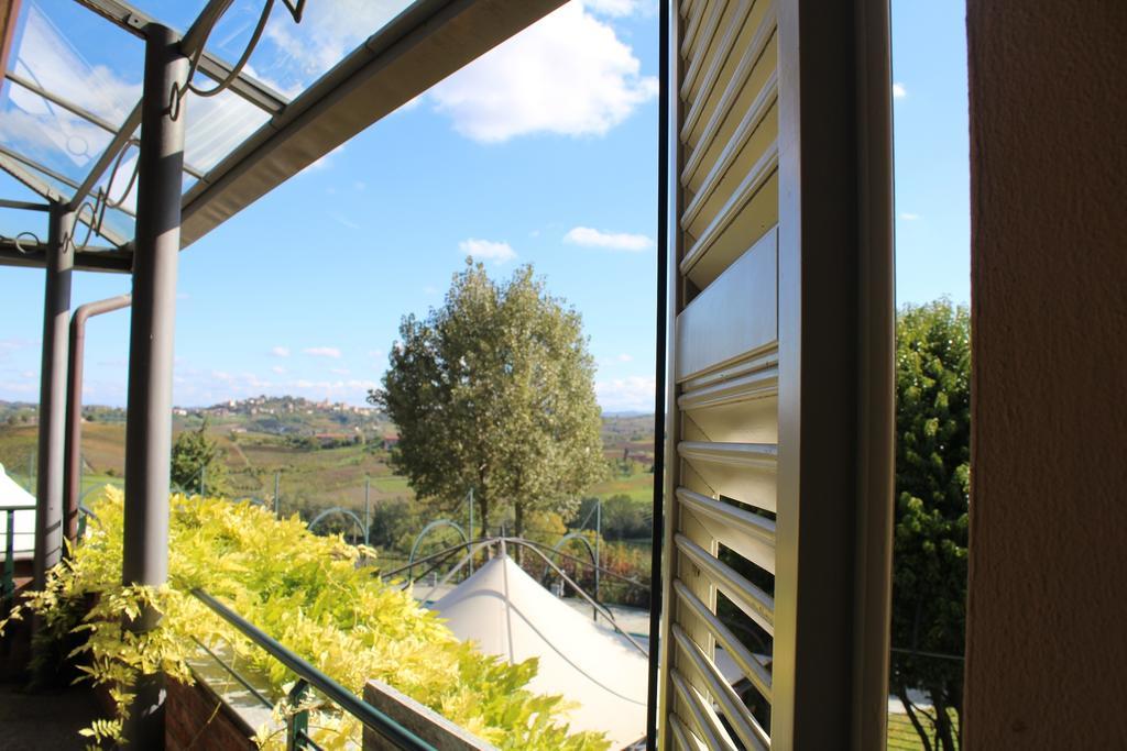 Locanda Del Boscogrande 몬테그로소 다스티 외부 사진