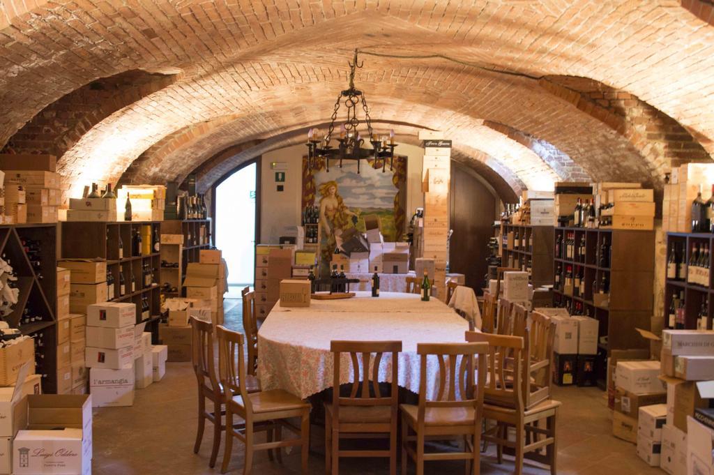 Locanda Del Boscogrande 몬테그로소 다스티 외부 사진
