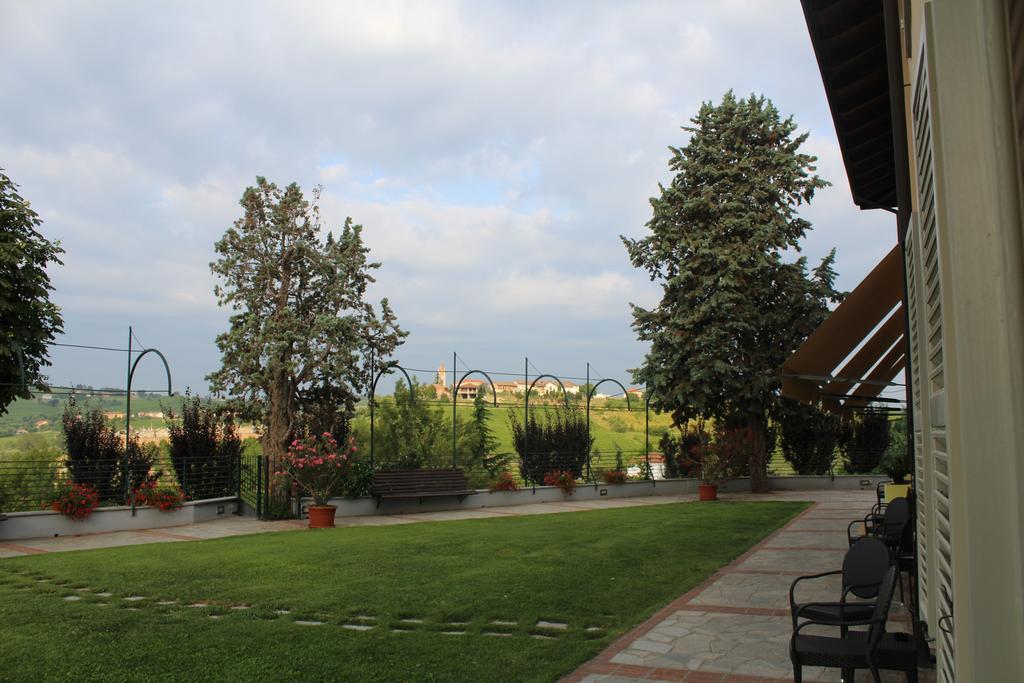 Locanda Del Boscogrande 몬테그로소 다스티 외부 사진