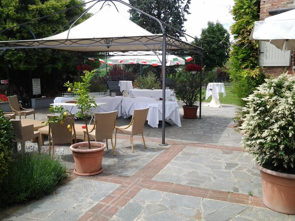Locanda Del Boscogrande 몬테그로소 다스티 외부 사진