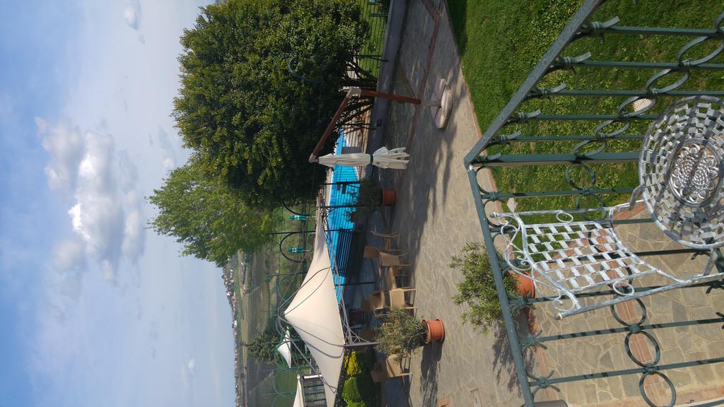 Locanda Del Boscogrande 몬테그로소 다스티 외부 사진